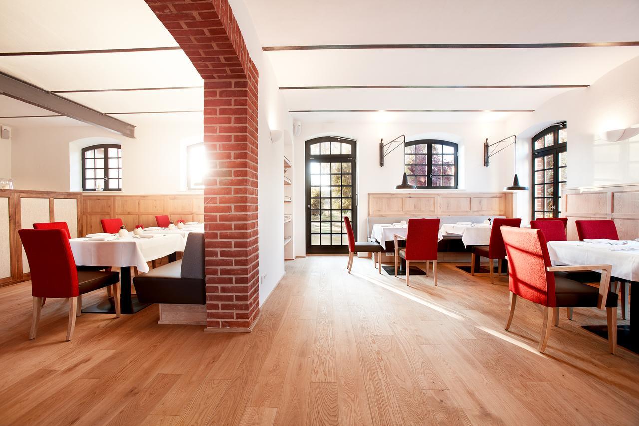 Paulinenhof Hotel Belzig Bagian luar foto